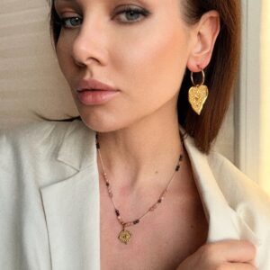 Amulet personalizowany na jedwabnej nici