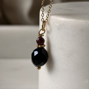 Amulet Black Magic (na ochronę i dobrobyt)